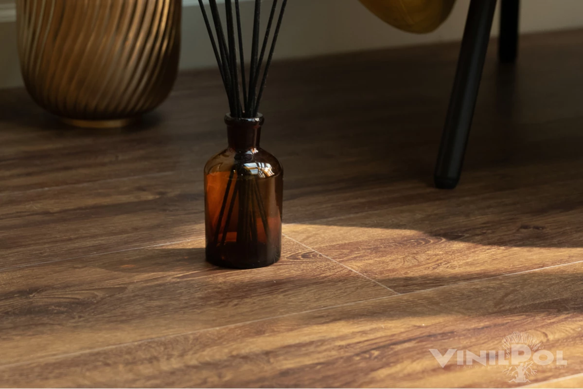 Кварц-виниловая плитка VINILAM (ВИНИЛАМ) Коллекция VINIPOL SPC Дизайн 7899 -EIR Дуб Турин (1220*228*5 мм)
