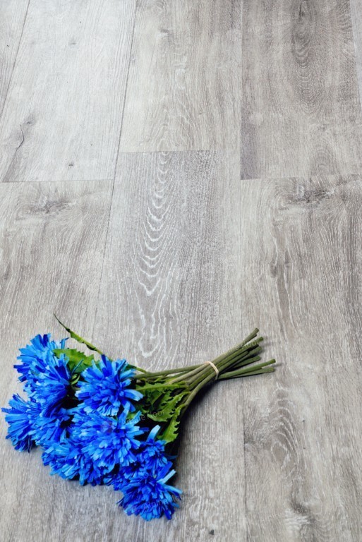 Виниловый (SPC) ламинат ALPINE FLOOR (Альпин Флор) Коллеция CLASSIC LIGHT Дизайн ECO 134-55 MC Ясень Серый (1220*183*3,5мм)