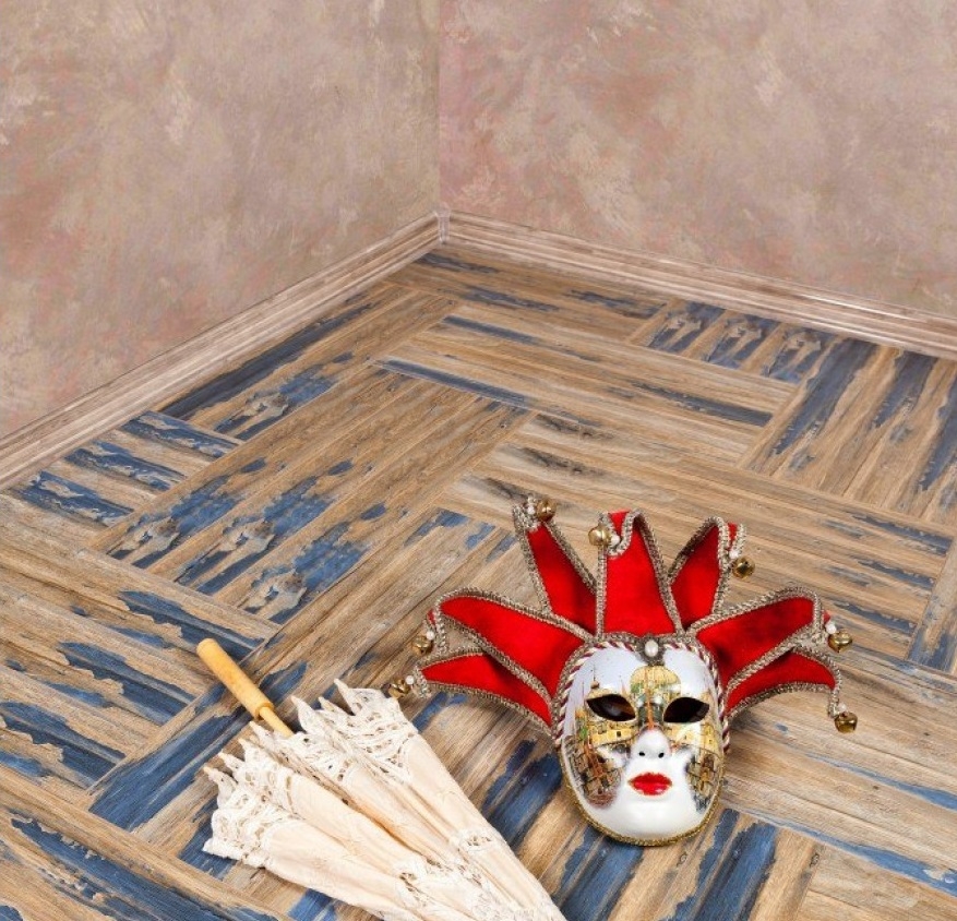 Ламинат CBM (СБМ) Коллекция CORUNA 12 мм 33 класс Дизайн 806 Орех Орлик (606.75х101.125х12 мм)