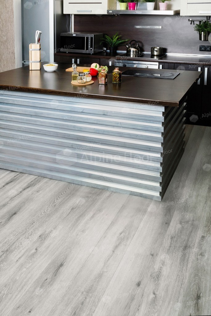 Виниловый (SPC) ламинат ALPINE FLOOR (Альпин Флор) Коллеция CLASSIC LIGHT Дизайн ECO 134-55 MC Ясень Серый (1220*183*3,5мм)
